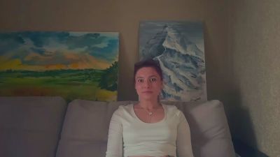MildredWiest live cam on Cam4