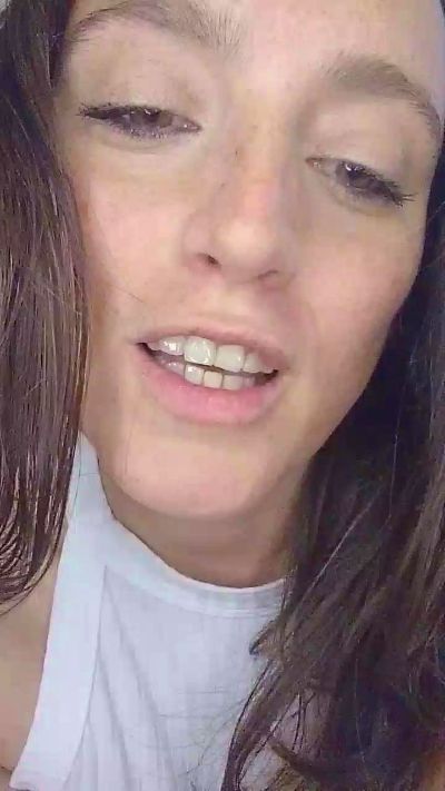 Mileepecas live cam on Cam4