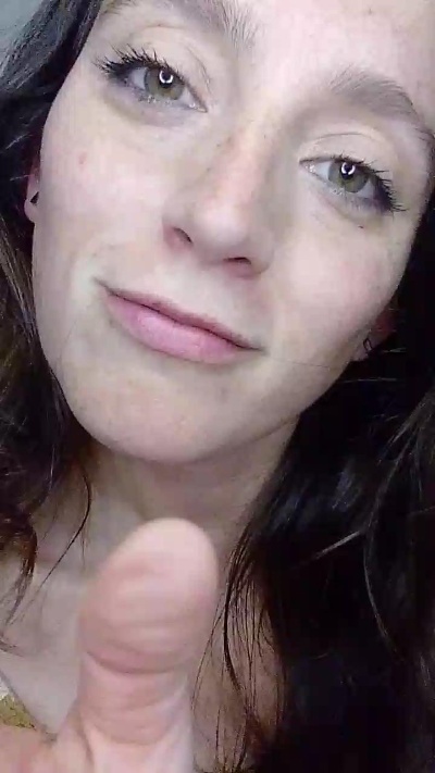 Mileepecas live cam on Cam4