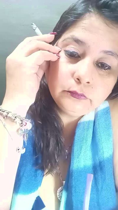 Milf2026 live cam on Cam4