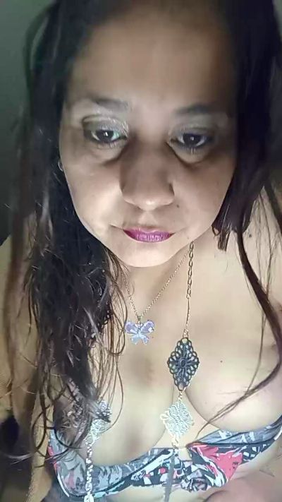 Milf2026 live cam on Cam4