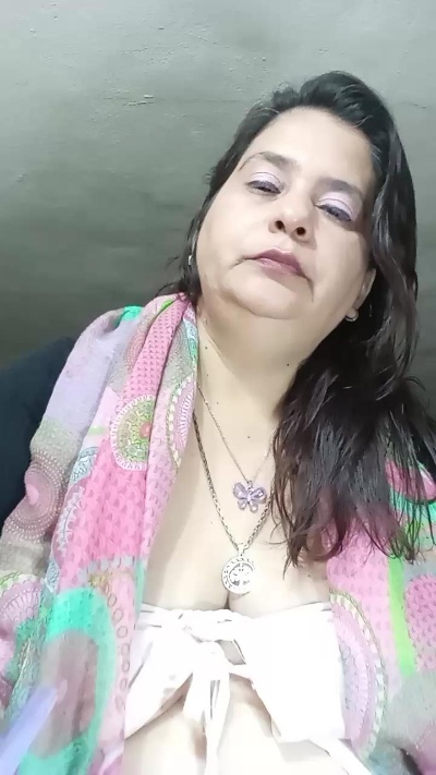 Milf2026 live cam on Cam4