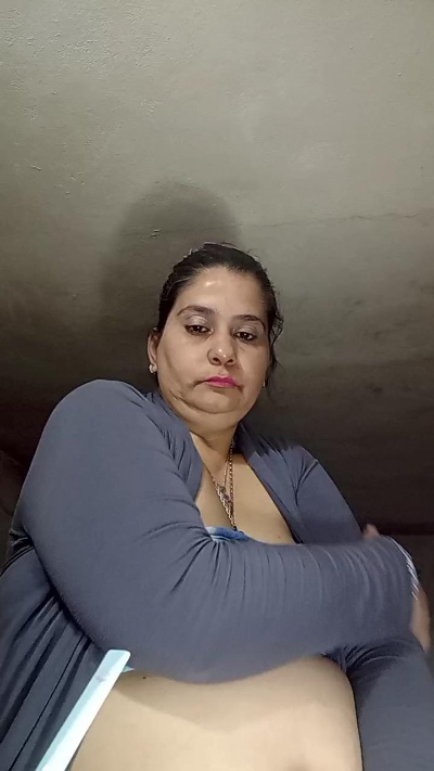 Milf2026 live cam on Cam4