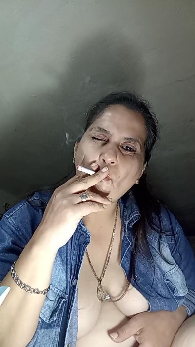 Milf2026 live cam on Cam4