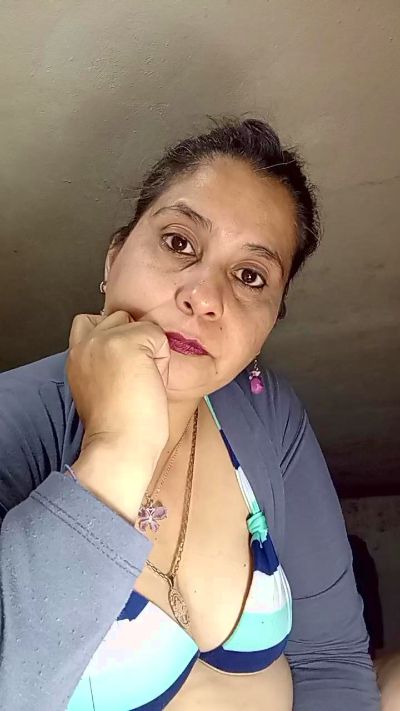 Milf2026 live cam on Cam4