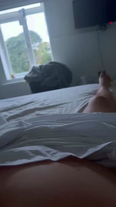Milf21 live cam on Cam4
