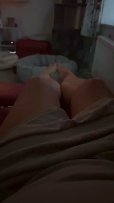 Milf21 live cam on Cam4