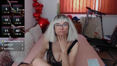 MilfDolores live cam on Cam4