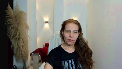Milf_karlye live cam on Cam4