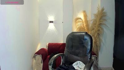Milf_karlye live cam on Cam4