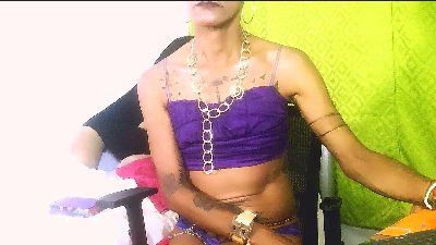 Milf_wolf live cam on Cam4