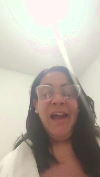 Milfchic live cam on Cam4