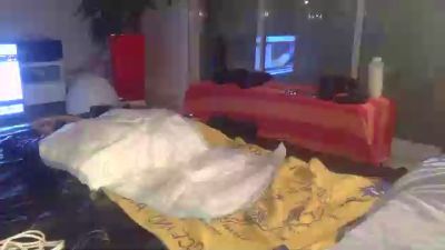 Milidoublefist4 live cam on Cam4