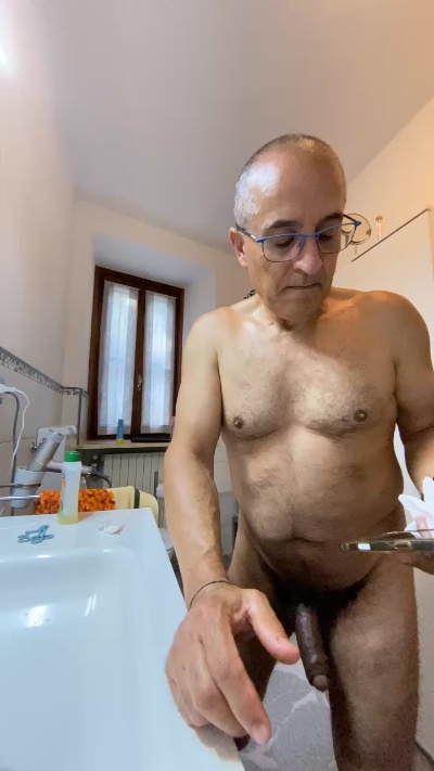 Milk1958 live cam on Cam4