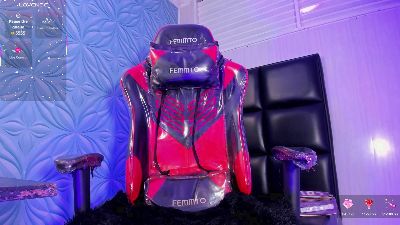 Milk_max18 live cam on Cam4
