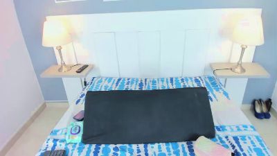 Milky_Bobbs69 live cam on Cam4