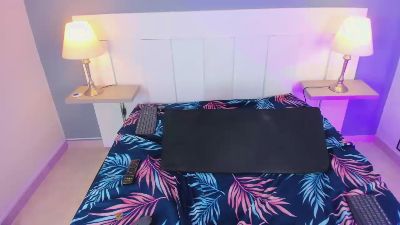 Milky_Bobbs69 live cam on Cam4