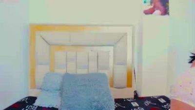 MillerHannah live cam on Cam4