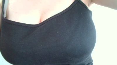 Milliebelle live cam on Cam4