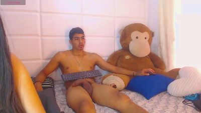 Milo_and_Mily live cam on Cam4