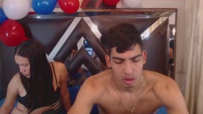 Milo_and_Mily live cam on Cam4