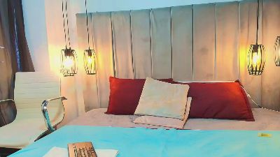 Milu_brunnete live cam on Cam4