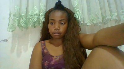 Mimiecoeur live cam on Cam4