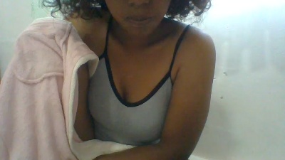 Mimiecoeur live cam on Cam4