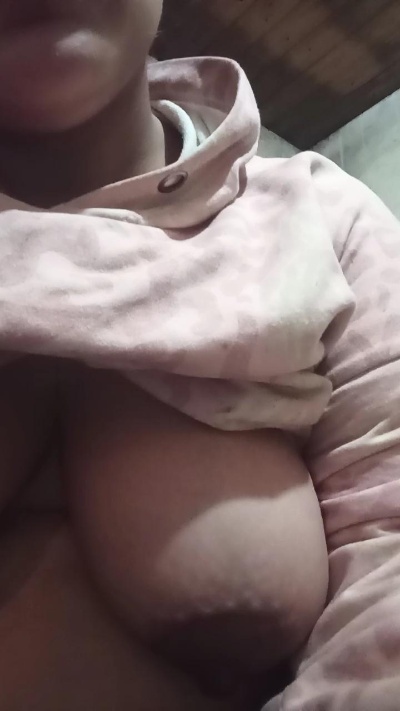 Mimosa29 live cam on Cam4