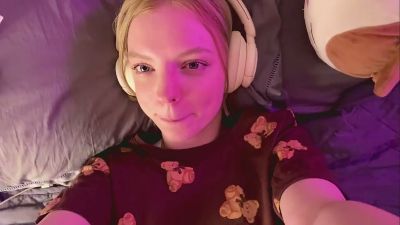 MinaElberson live cam on Cam4