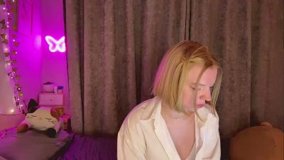 MinaElberson live cam on Cam4