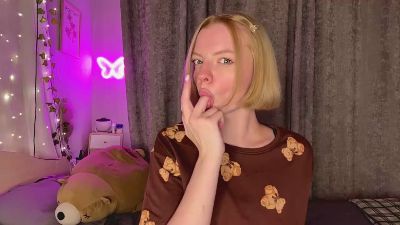 MinaElberson live cam on Cam4