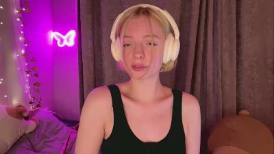 MinaElberson live cam on Cam4