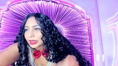 MinaHammani live cam on Cam4