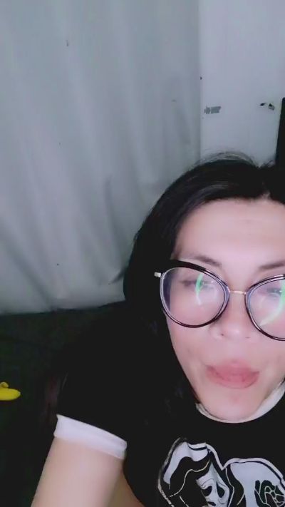 MinaLewd live cam on Cam4