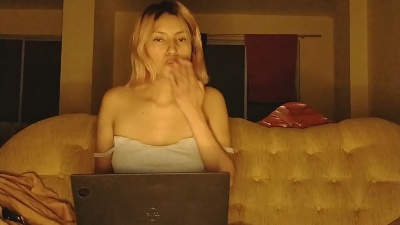 Mindymiaw live cam on Cam4