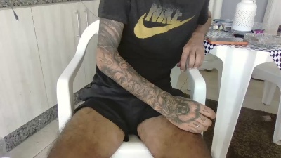 Mineirogato30 live cam on Cam4
