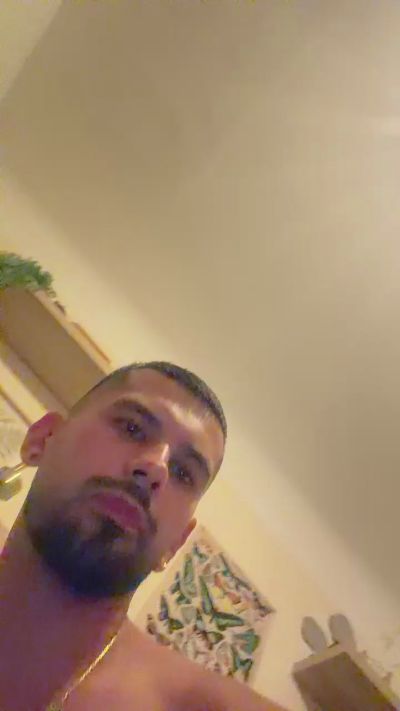 Minibebess21 live cam on Cam4