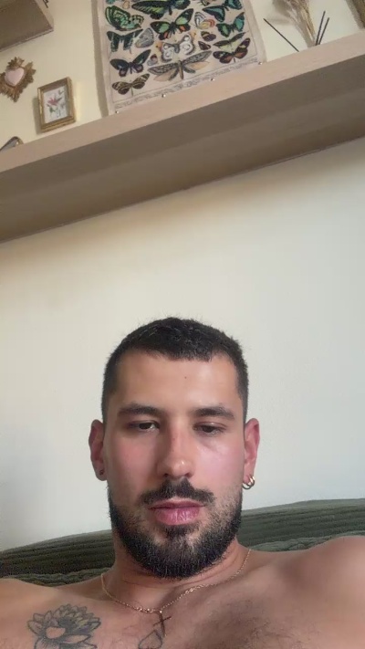 Minibebess21 live cam on Cam4