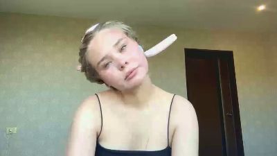 Profile and Statistics for MinnaNephew on Cam4