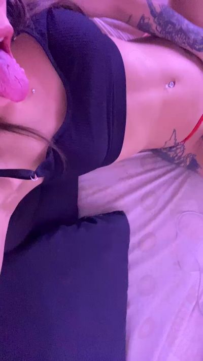 Miqaalita7 live cam on Cam4
