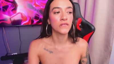 MiqueilaSweet live cam on Cam4