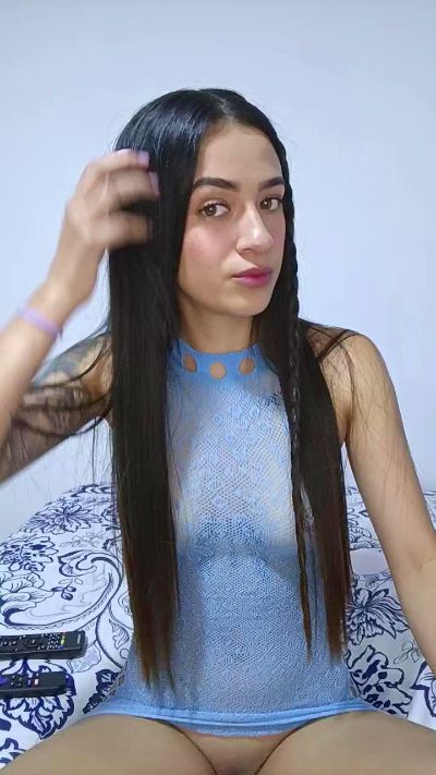 MiqueilaSweet live cam on Cam4
