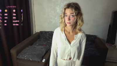 MiraKlohr live cam on Cam4