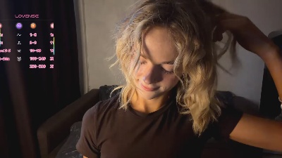 MiraKlohr live cam on Cam4