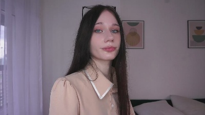 MiraMadaffari live cam on Cam4