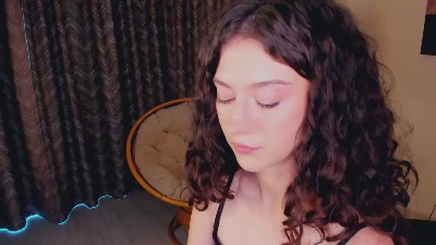 MiraPaciolla live cam on Cam4