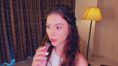 MiraPaciolla live cam on Cam4