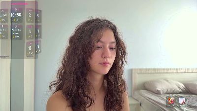 MiraPaciolla live cam on Cam4