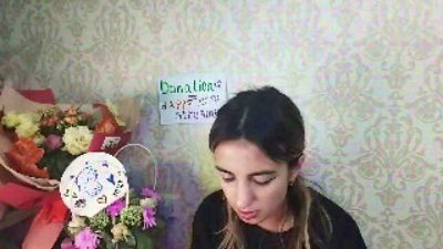 MiraTowley live cam on Cam4